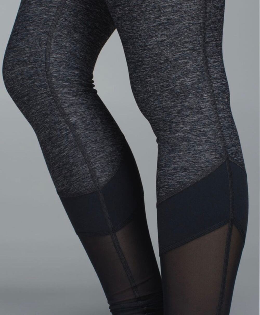 Lululemon If you are lucky Pant 4 Yoga Mesh Grey Legging0